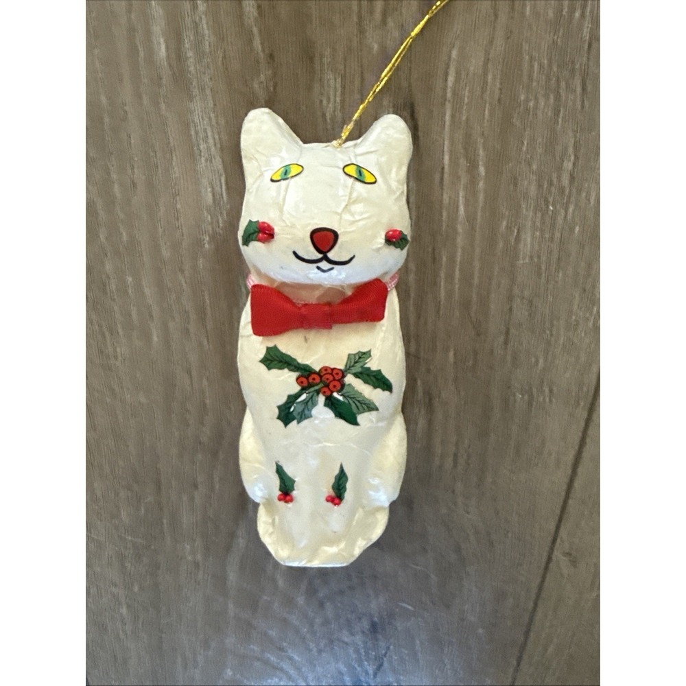 Vintage Paper Mache Cat Ornament‎ 5" White With Holly Made In Taiwan